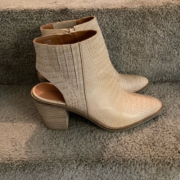 NWOB Lucky Brand Leather Boot Open Heel - Picture 2 of 8